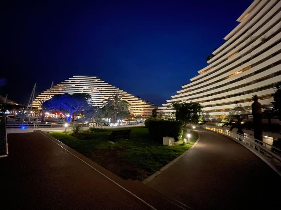 Studio A 2 Pas De La Plage วิลล์เนิฟ-ลูเบ ภายนอก รูปภาพ