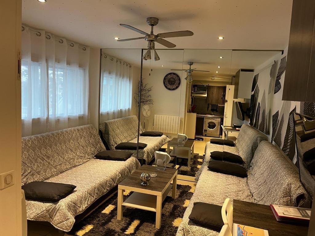 Studio A 2 Pas De La Plage วิลล์เนิฟ-ลูเบ ภายนอก รูปภาพ